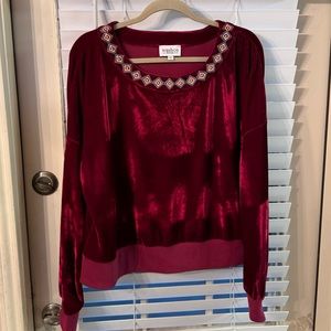 Wash Co Apparel XL Velvet Top NWOT**